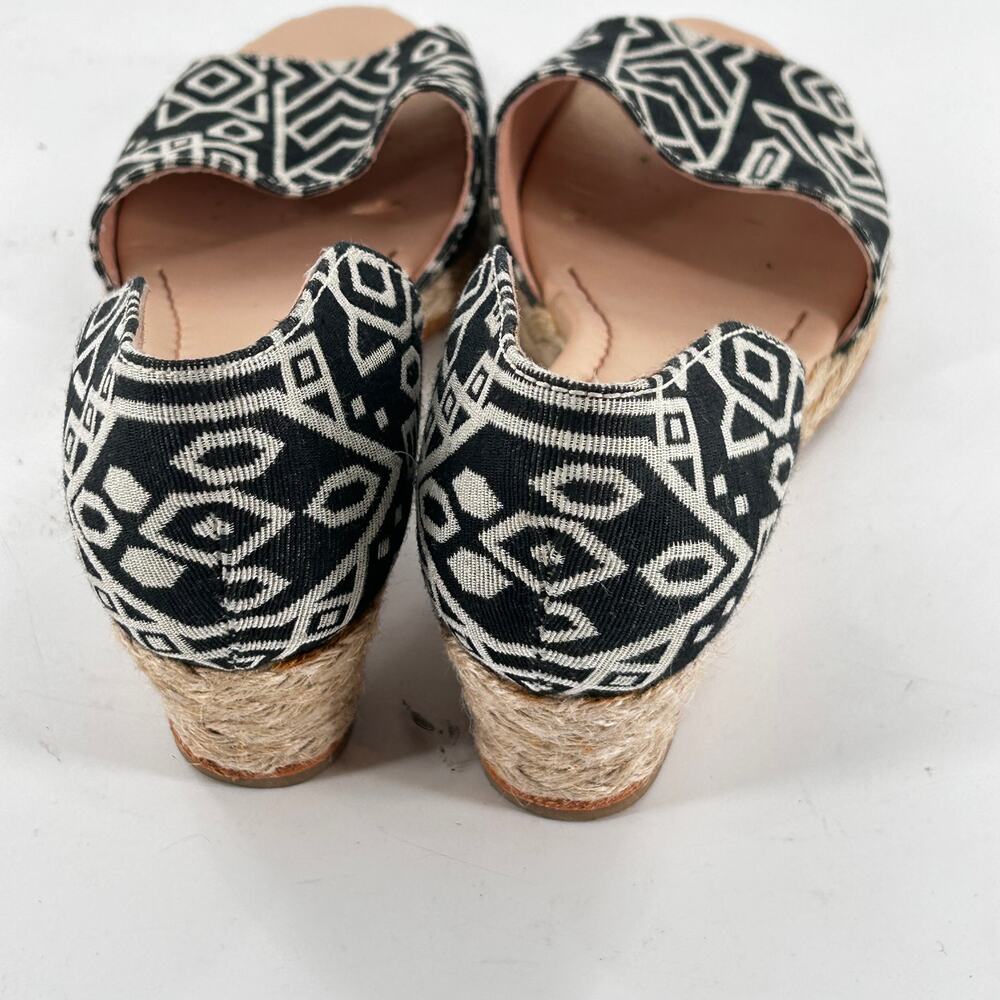 FSNY Batik Wedge Sandals 6.5 Espadrilles Black White Travel Beach Resort Cruise - Picture 2 of 6